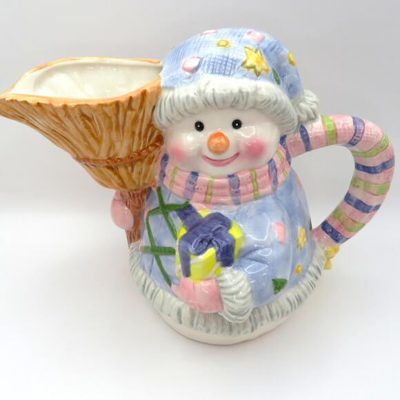 Ceramic Snowman Pitcher Christmas Jug Hand Painted Broom Spout 7” Unbranded - Picture 11 of 11